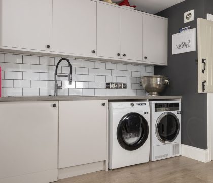 Honeysuckle House Utility - StayCotswold