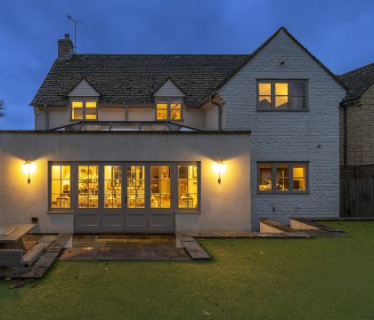 Honeysuckle House Garden - StayCotswold