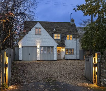 Honeysuckle House Garden - StayCotswold