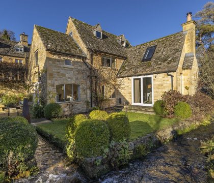 Waterside Cottage - StayCotswold