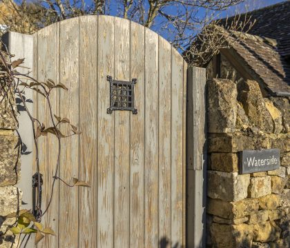 Waterside Cottage - StayCotswold