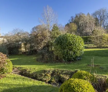 Waterside Cottage Outside - StayCotswold