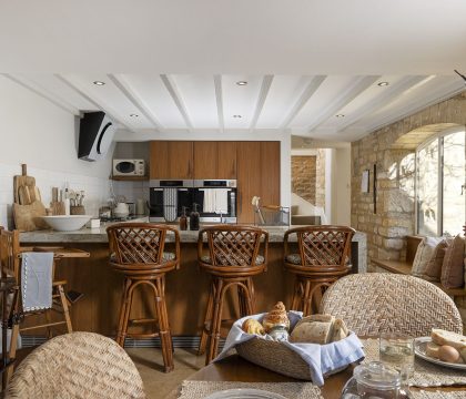 Waterside Cottage Dining Area - StayCotswold
