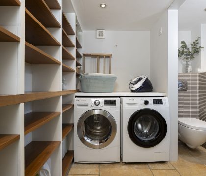 Waterside Cottage Utility - StayCotswold