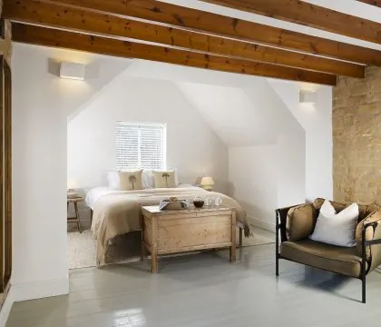 Waterside Cottage Master Bedroom - StayCotswold