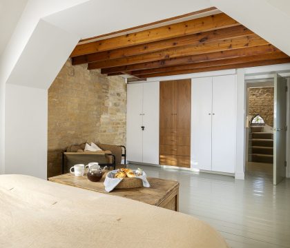 Waterside Cottage Master Bedroom - StayCotswold