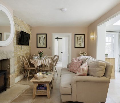 Flat 1 Martins House Sitting Room - StayCotswold