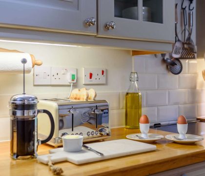 Star Cottage Kitchen - StayCotswold