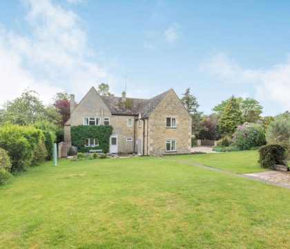 Elm Bank Garden - StayCotswold