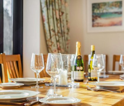 Hill View House Dining Table - StayCotswold