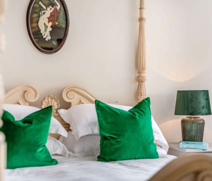 Cross Keys Cottage Bedroom 2 - StayCotswold