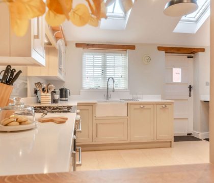 Brook Cottage Kitchen - Staycotswold