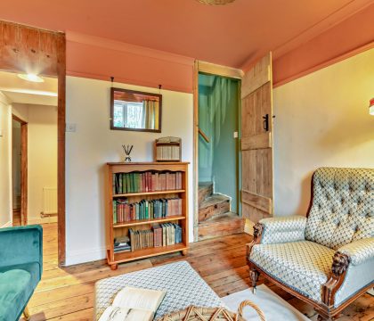 Holly Cottage Snug - StayCotswold