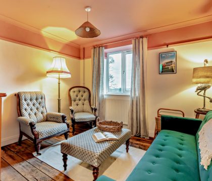 Holly Cottage Snug - StayCotswold