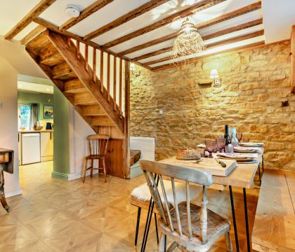 Holly Cottage Dining Room - StayCotswold