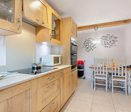 Callow Cottage Kitchen - StayCotswold