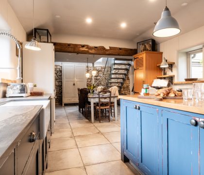 Pinkney House Kitchen - StayCotswold