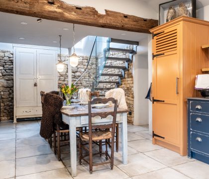 Pinkney House Kitchen - StayCotswold