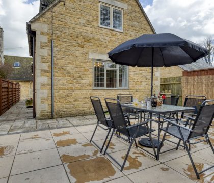 Augusta Cottage Garden - StayCotswold