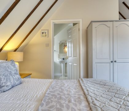 Augusta Cottage Bedroom 2 - StayCotswold