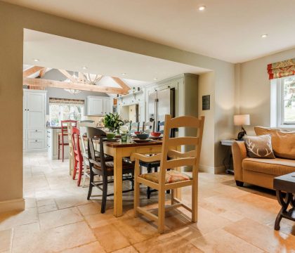 Laurel Tree Cottage Kitchen - StayCotswold