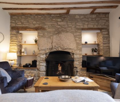 Lilac Cottage Sitting Room - StayCotswold