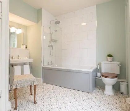 Old Rectory Family Bathroom - StayCotswold