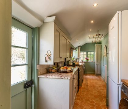 Pear Tree Cottage Bourton Kitchen - StayCotswold