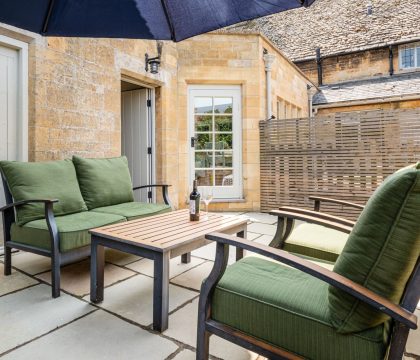 Honeysuckle Cottage Garden - StayCotswold