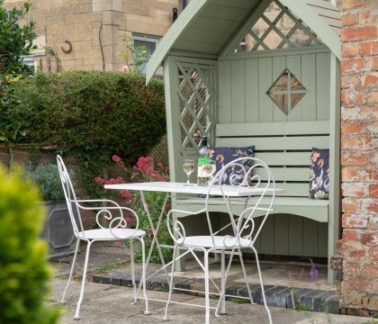 Pyatt's Pad Garden - StayCotswold