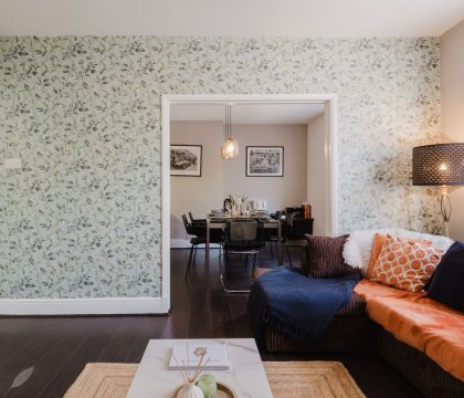 Licata's Apartment Sitting Room - StayCotswold