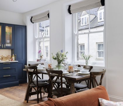 Bakers Flat Kitchen/Dining Area - StayCotswold