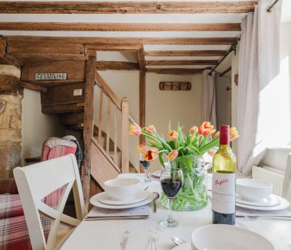 Cobblers Cottage Dining Area - StayCotswold