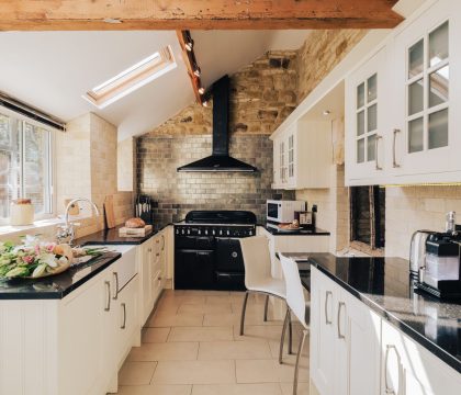 Ringers Cottage Kitchen - StayCotswold