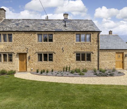 Corner House Garden - StayCotswold