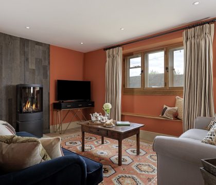 Corner House Sitting Room - StayCotswold