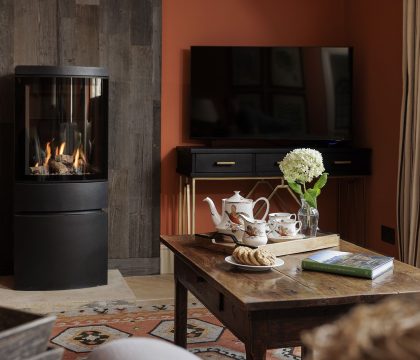 Corner House Sitting Room - StayCotswold
