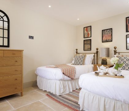 Corner House Bedroom 3 - StayCotswold