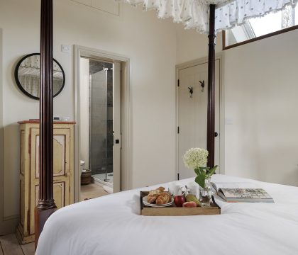 Corner House Master Bedroom - StayCotswold