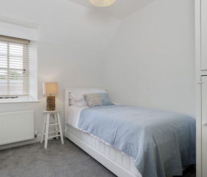 Pickwick Bedroom 3- StayCotswold