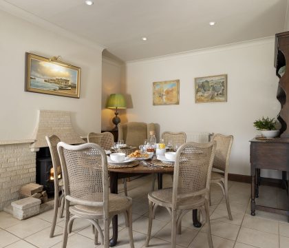 Brewery Cottage Kitchen - StayCotswold