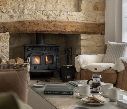Honeysuckle Cottage Sitting Room - StayCotswold