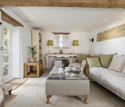 Honeysuckle Cottage Sitting Room - StayCotswold