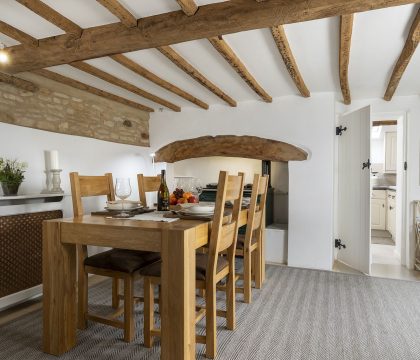 Honeysuckle Cottage Dining Room - StayCotswold