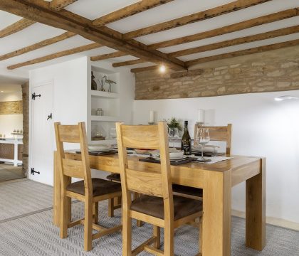 Honeysuckle Cottage Dining Room - StayCotswold