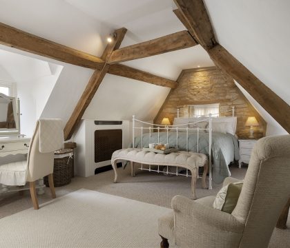 Honeysuckle Cottage Master Bedroom - StayCotswold