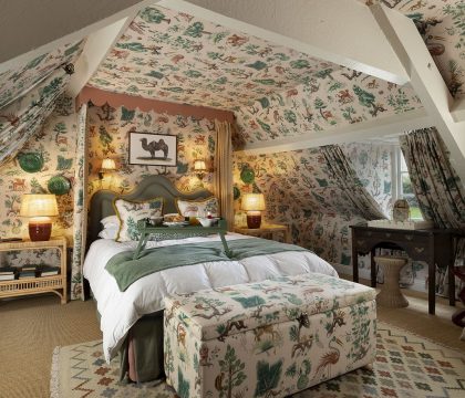 Ardmore Cottage Master Bedroom - StayCotswold