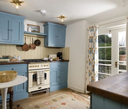 Ardmore Cottage Kitchen - StayCotswold