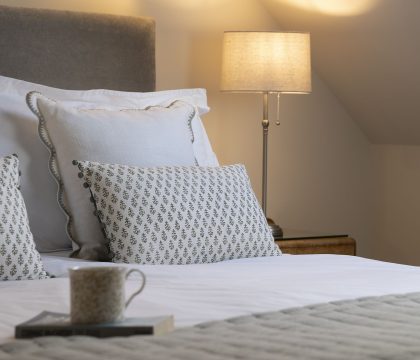 Shire Cottage Master Bedroom - StayCotswold