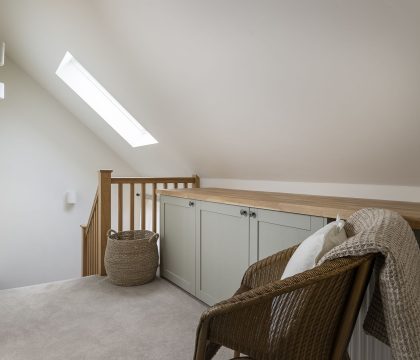 Shire Cottage Landing - StayCotswold